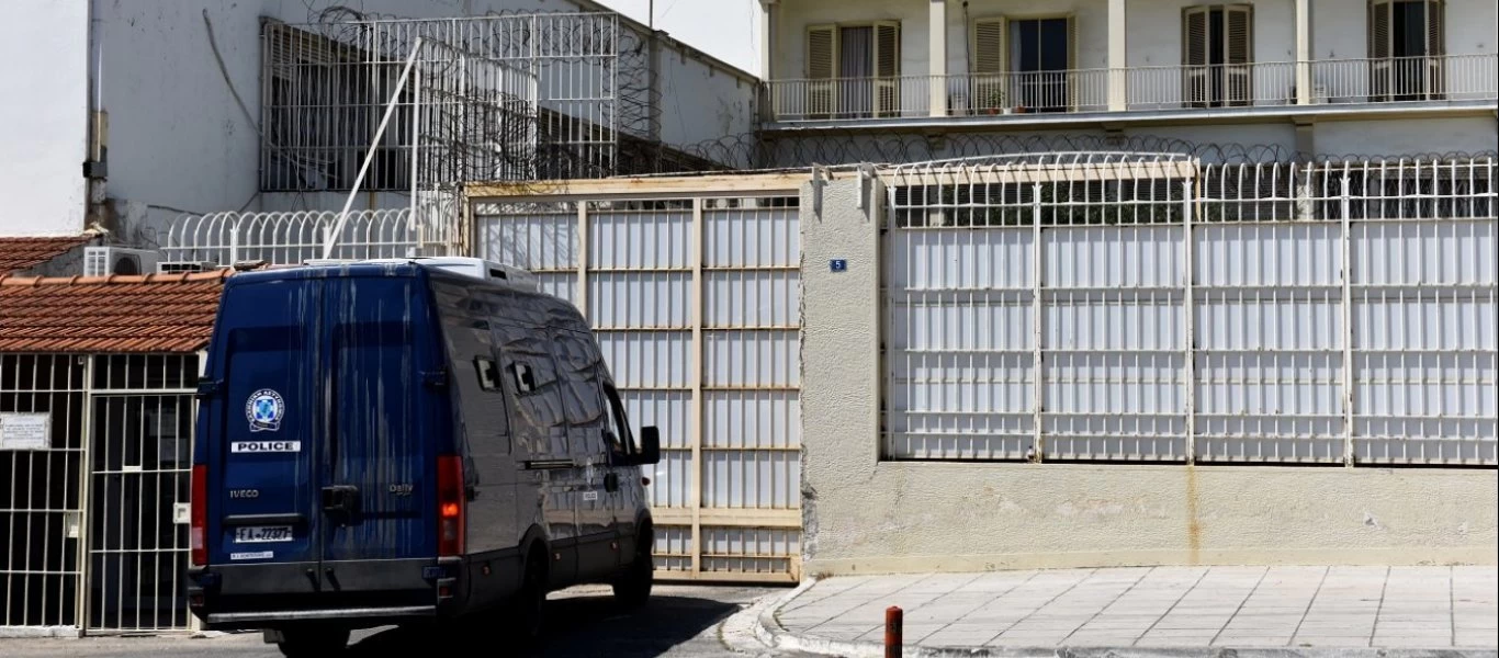 ΠΟΕΔΗΝ: Συναγερμός στις φυλακές Κορυδαλλού - Κρατούμενοι νοσηλεύονται ως ύποπτα κρούσματα κορωνοϊού